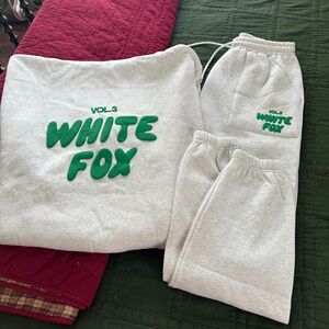 White fox glacier gray off stage hoodie and joggers size small